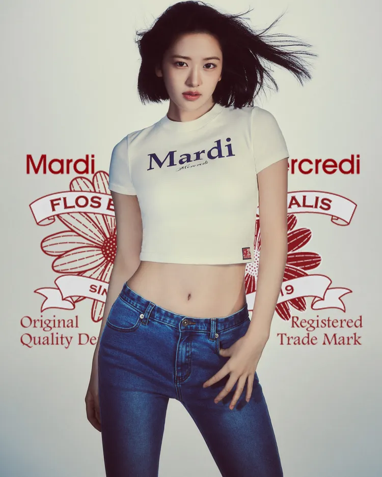 安兪真演繹Mardi Mercredi時尚單品。品牌提供