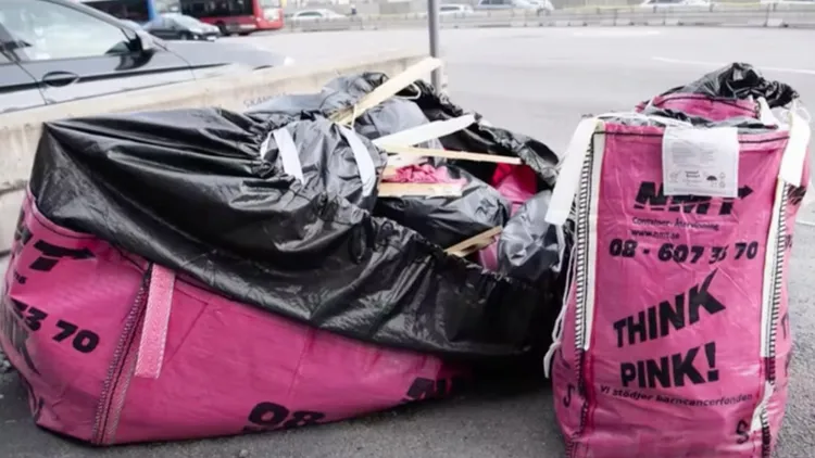 在公司全盛時期，斯德哥爾摩隨處可見粉紅色垃圾袋。翻攝自France 24