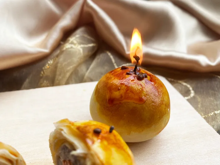 83 studio candles｜仿真中秋蛋黃酥蠟燭。業者提供