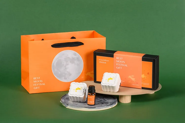 HANSCHIU 瀚思｜我不是月餅 玉兔高升香氛禮盒。業者提供