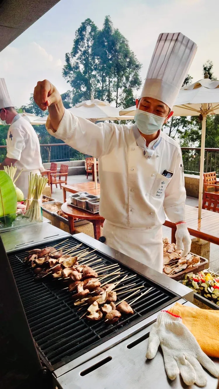 雲品於中秋佳節舉辦「中秋烤肉BAR」，以火烤美味陪伴大人小孩慶中秋。業者提供