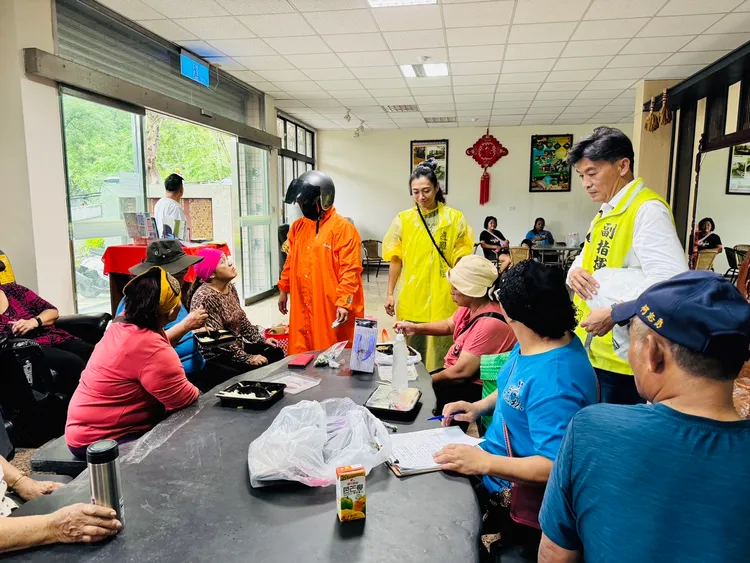 高雄桃源區、茂林區、那瑪夏區、六龜區已發布土石流黃色警戒，區公所啟動預防性撤離機制。翻攝畫面