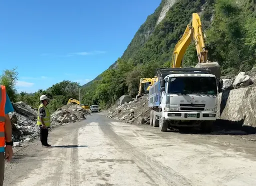 蘇花公路今仍受阻!公路局加派清運土石流 台9線這時搶通雙向
