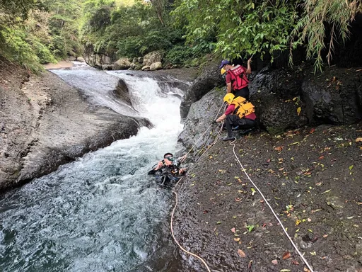 桃園宇內溪滑水道意外!20歲男子卡暗流溺水 送醫搶救身亡