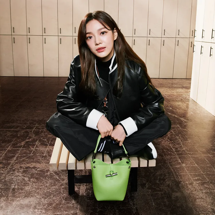 金世正演繹LONGCHAMP秋冬廣告形象。品牌提供