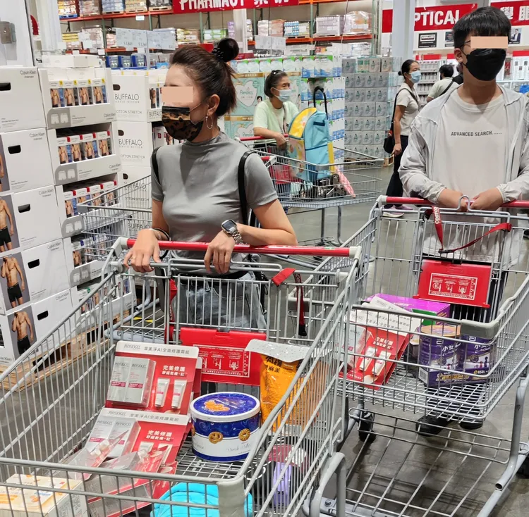 許多購物車裡也都能看到這款乳霜