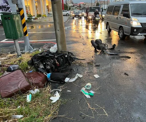 BMW雨中打滑!機車遭撞解體 台大醫院女看護下班慘死