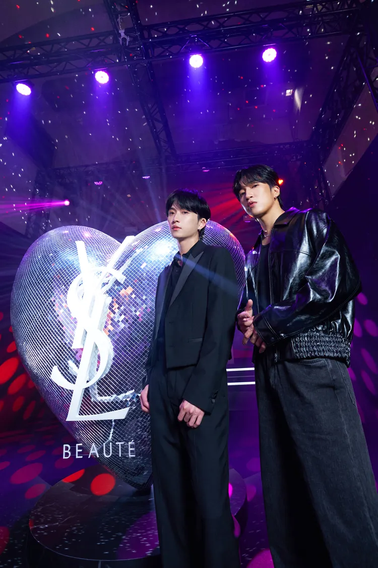 邱鋒澤（左）與婁峻碩昨一同現身YSL奢光派對。品牌提供