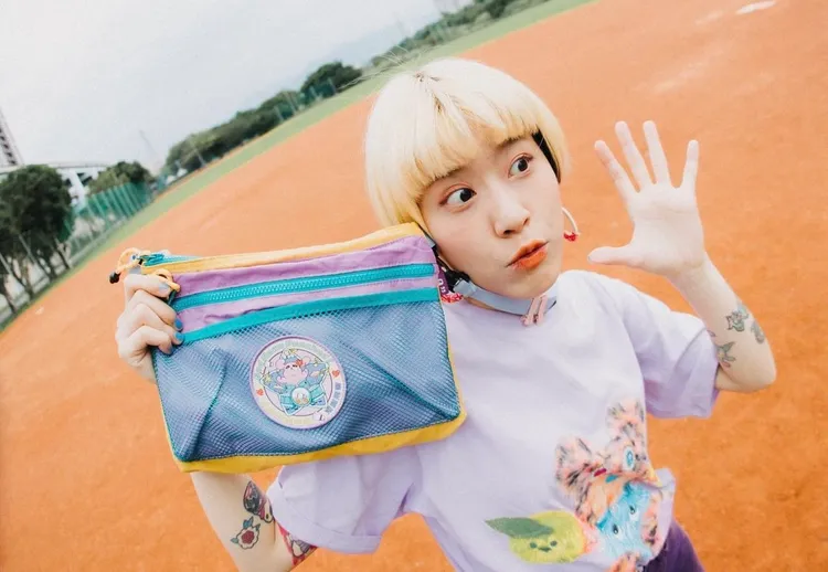 伍悅是金曲歌王伍思凱愛女。翻攝海豚刑警IG