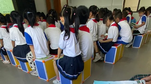 這就是中國！小學洗腦學童「不要相信父母，是黨養活你們」