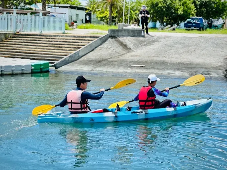 「屏東海洋嘉年華」水域運動人才培訓營，在大鵬灣國家風景區潮口平台舉辦。屏東縣府提供