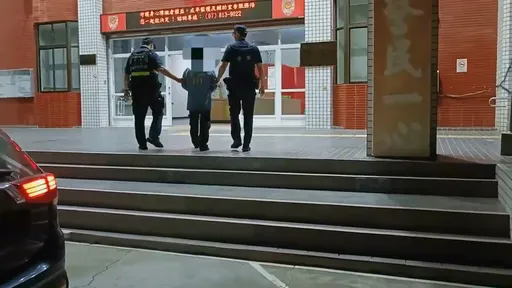 喝酒誤事!口角引發肢體衝突 61歲男持鐮刀砍殺朋友