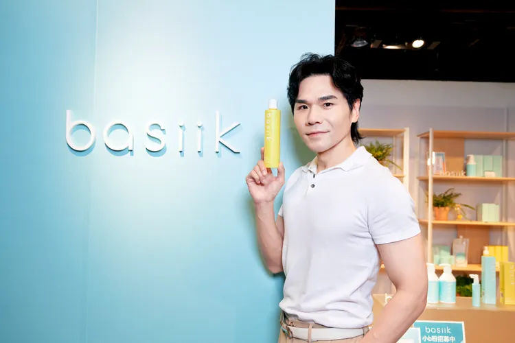 Kevin將迎來55歲生日。品牌提供