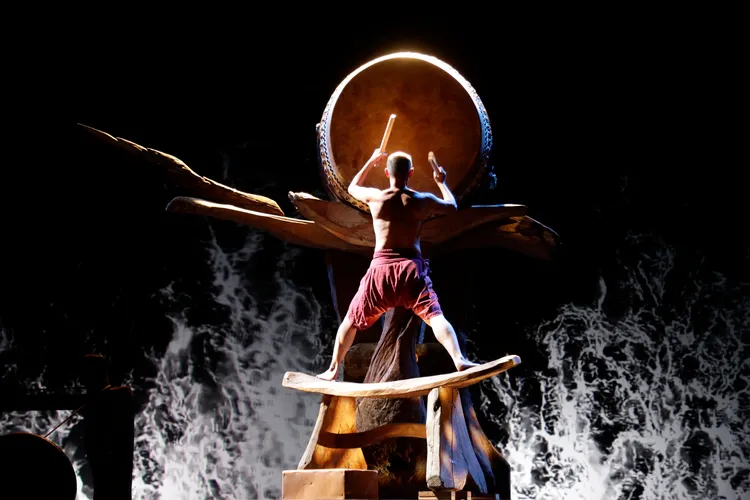 優人神鼓的聽海之心被盛讚是從阿爾卑斯山上下來的山神。文化部提供