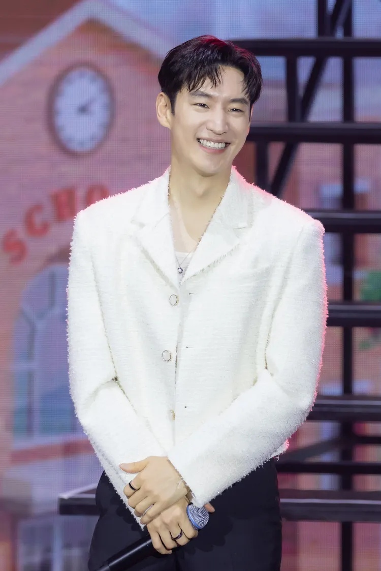 李帝勳寵粉，誇粉絲不像姐姐像妹妹。優勢力娛樂提供