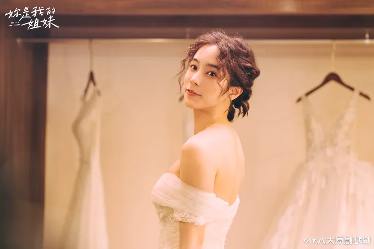 温貞菱為戲穿上婚紗。八大提供