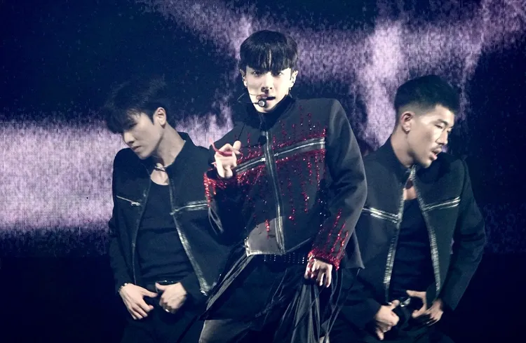 李起光賣力勁歌熱舞。莊宗達攝