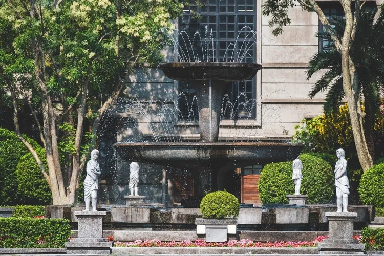 松山文創園區融合歷史建築與現代風格。北市觀傳局提供