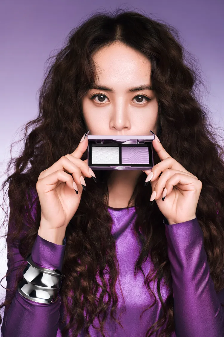 蔡依林愛上M.A.C口袋雙色濾鏡蜜粉餅。品牌提供