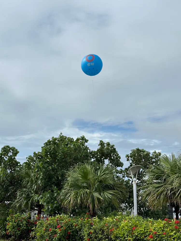 《壹蘋》氣球是天空中最亮眼的風景線。