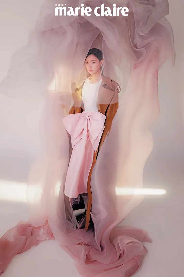 Lily拍攝《Marie Claire Taiwan美麗佳人》封面。《Marie Claire Taiwan美麗佳人》國際中文版提供