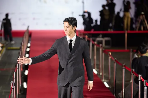 吴慷仁凭借《有生之年》前进釜山影展 意外被逼出一身汗崩溃喊:我的天啊