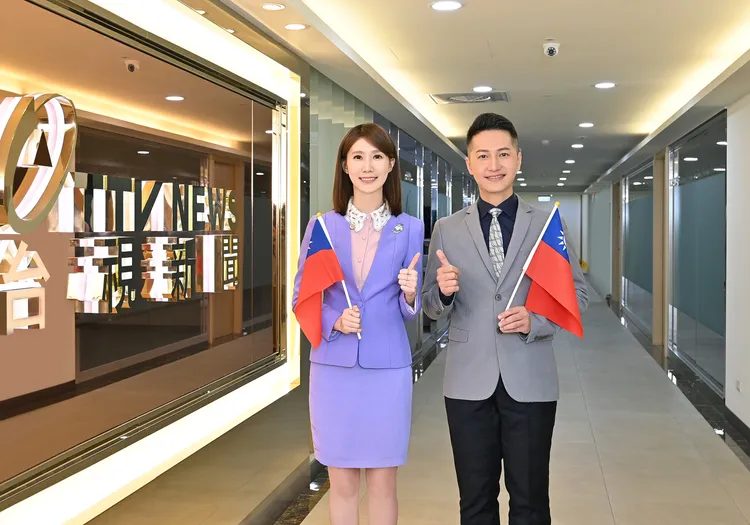 台視主播 張寧、郭于中兩人首度搭檔轉播國慶大典。台視提供