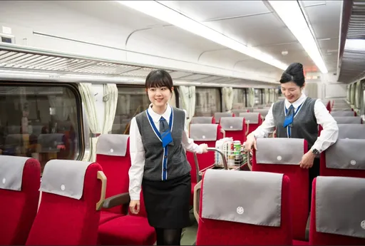 台鐵現任員工「加薪萬元」無下文 新人卻先調薪!工會籲部長給交代