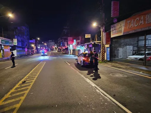 新店6旬婦搶快深夜穿越馬路 路中央遭小黃撞飛不治