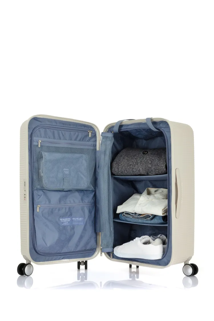 獨特分層收納打造靈活性能。品牌提供