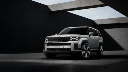 Hyundai大改款Santa Fe即日起開放預接單　規劃五車型173萬元起