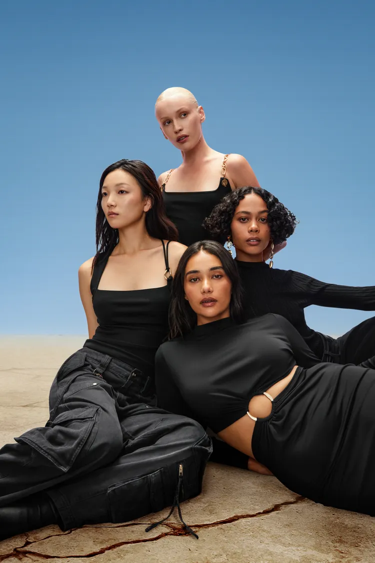 本次端出一系列辣妹風格單品。品牌提供