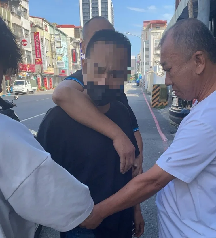 黃男走投無路，要向友人借錢時遭警方逮捕。民眾提供