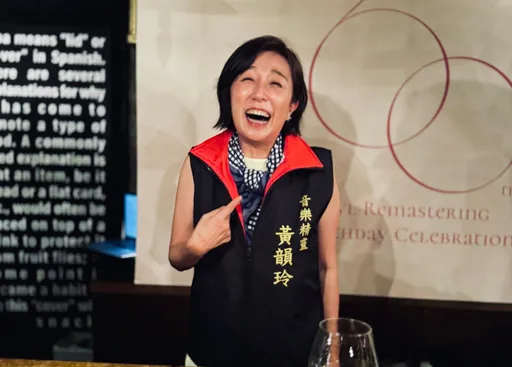 谁没年轻过!黄韵玲长发青涩照美成这样 曝倾听心事好友竟是宽姐
