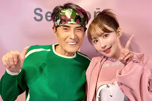 「鑽石歌王」林沖91歲好猛!術後現身時尚秀 同框AV女神三上悠亞讚他「好潮」