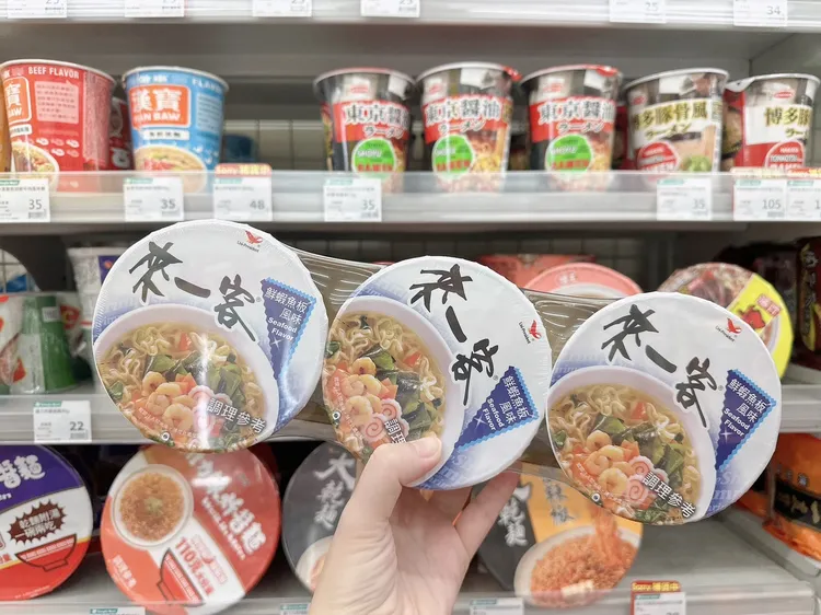颱風必買的泡麵銷售就成長4至5成。美廉社提供