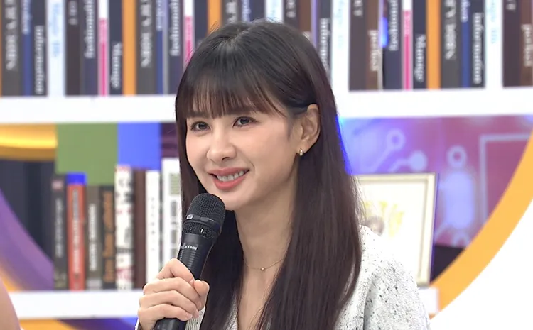 安心亞看高橋佳帆和阿Ken2互動親密時相當吃味。中天綜合台提供