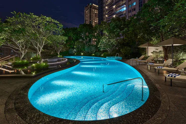 勤美洲際酒店戶外游泳池。市府提供