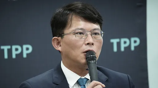 黃國昌這理由反罷樑 郭國文批「毫無邏輯」就是向國民黨輸誠