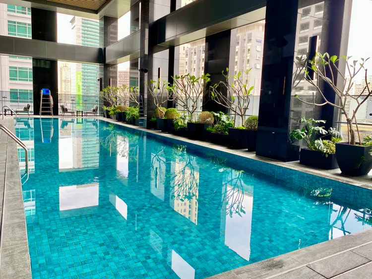 館內另配有游泳池、三溫暖與行政酒廊等設施。莊偉祺攝