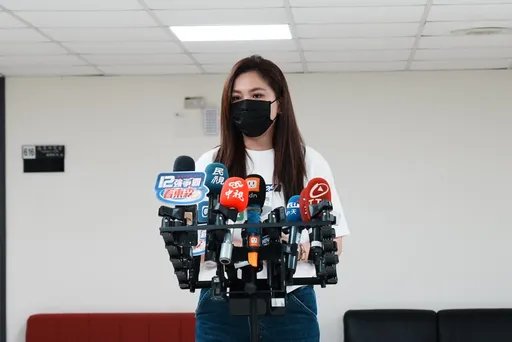 朱學恒二審開庭前急道歉 鍾沛君怒揭貓膩