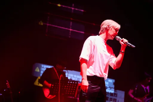 炎亞綸回歸舉辦39歲生日會 親吐心聲：害怕被遺忘