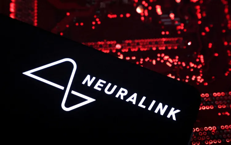 億萬富豪馬斯克創辦的新創公司Neuralink，是努力連結腦部與電腦的企業之一。路透社