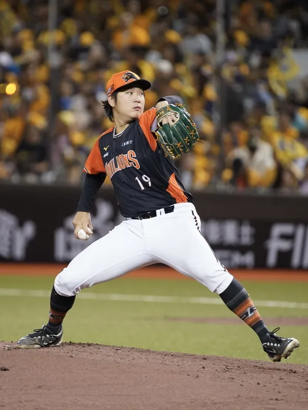 古林睿煬臨時退場。中央社