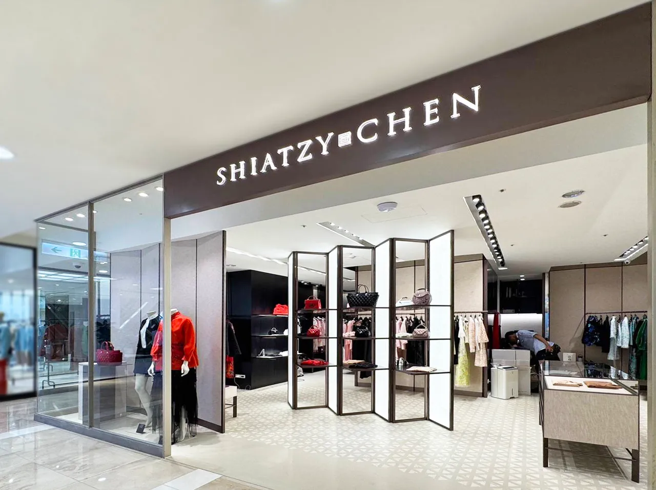 夏姿在台南西門新天地打造全台首間第三代全新形象空間。品牌提供