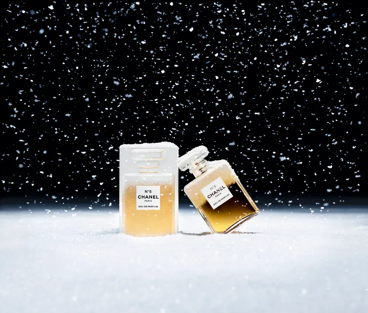 香奈兒N°5奇幻雪白典藏香水，100ml／8080元。品牌提供