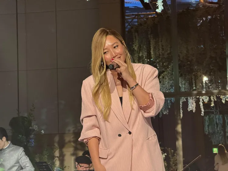 A-Lin看似臉都紅了。讀者提供