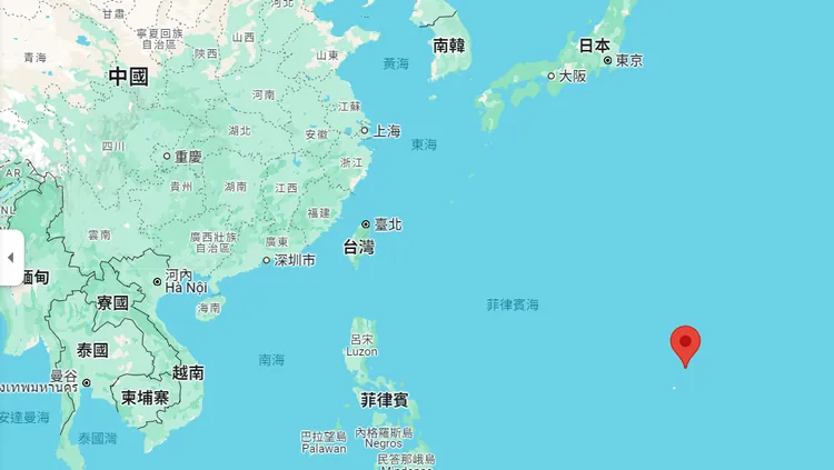 天寧島（紅標處）在關島旁邊，距離廣島約2526公里、長崎約2533公里。翻攝Google地圖