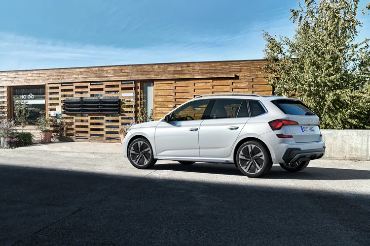 車身長度4,241 mm搭配同級最長2,651 mm的軸距，使得Kamiq在乘坐空間表現出色。業者提供