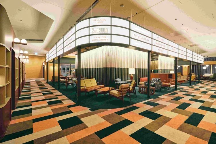 「星野集團1955 東京灣」設計靈感源自1995年開園的首座加州迪士尼樂園。業者提供